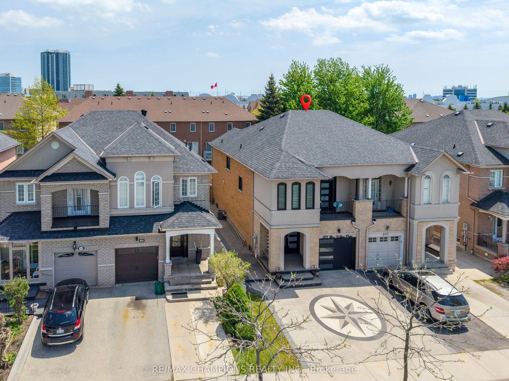 Photo of 205 Blue Willow Drive, Vaughan, ON L4L 9E1 (MLS # N13165526)