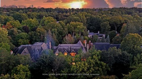 Photo of 14 St Margarets Drive, Toronto, ON M4N 3E5 (MLS # C12447703)