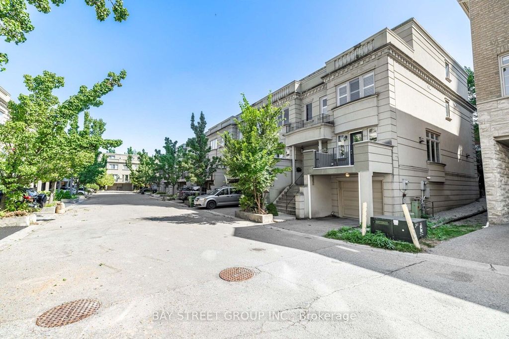 Photo of 35 William Poole Way, Toronto, ON M2N 7A6 (MLS # C12457915)