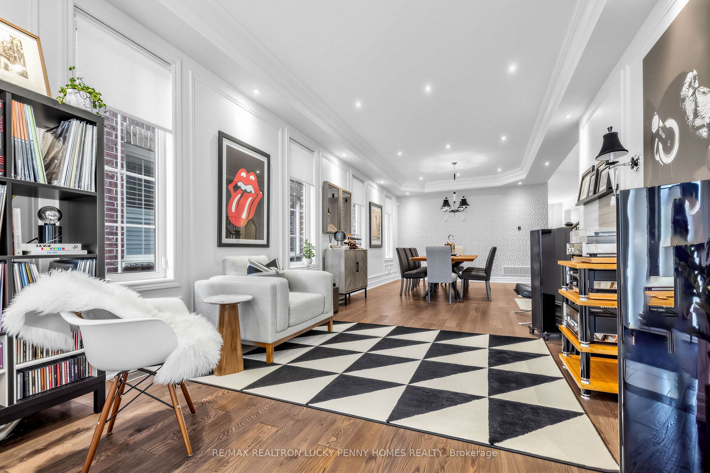 22 Duke of Cornwall Drive