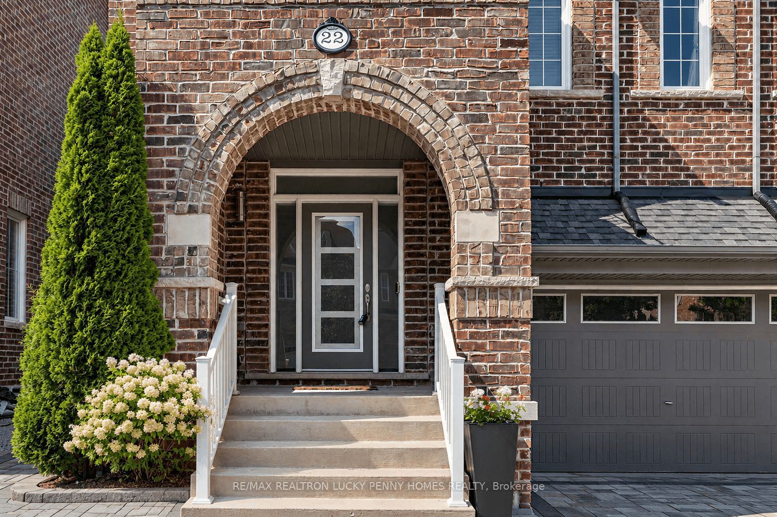 22 Duke of Cornwall Drive