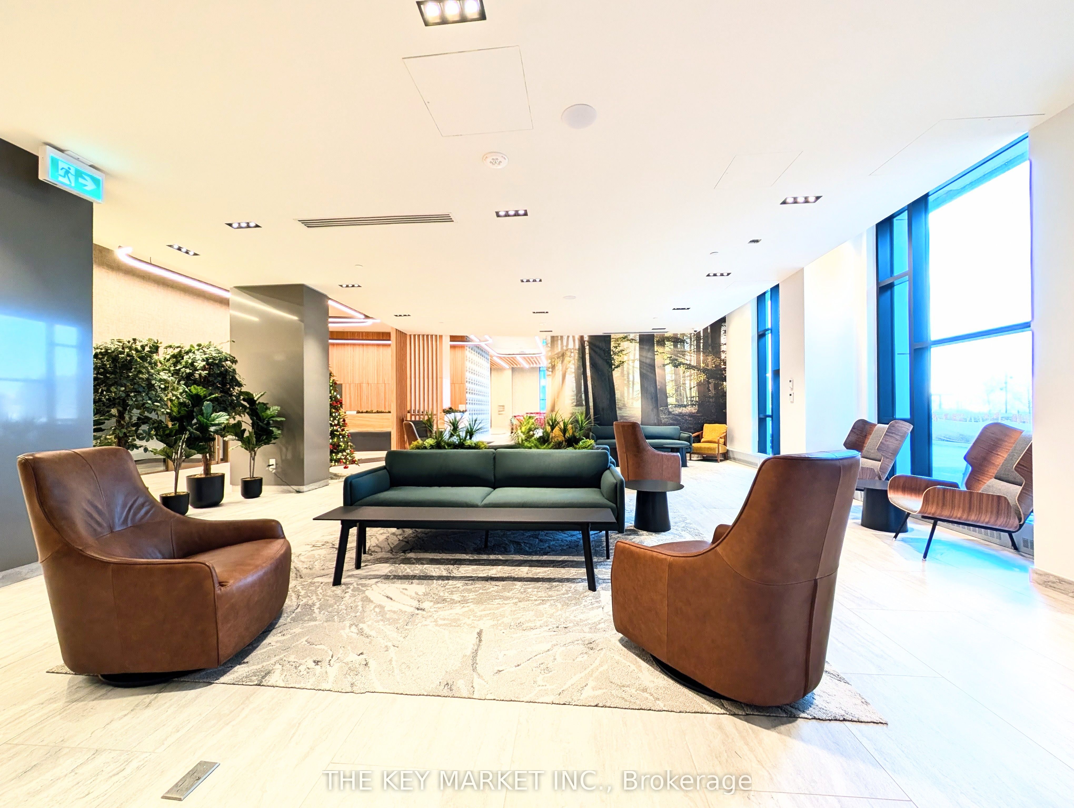 2485 Eglinton Avenue W 1502