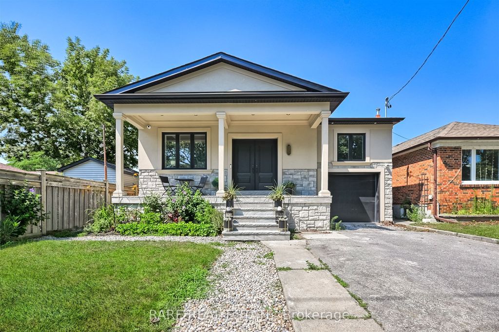 Photo of 32 Bradfield Avenue W, Toronto, ON M8Z 2A3 (MLS # W12325802)