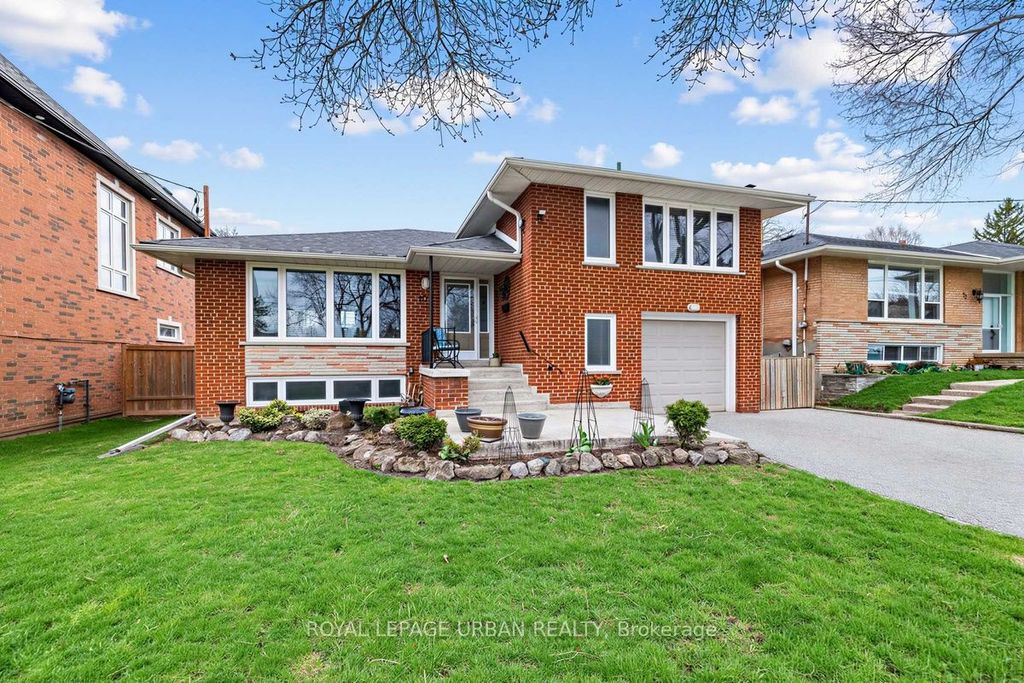 Photo of 10 Kenewen Court, Toronto, ON M4A 1R8 (MLS # C13029544)