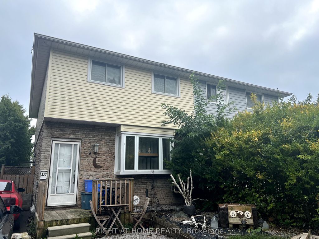 Photo of 327 Kinmount Crescent, Oshawa, ON L1J 3T8 (MLS # E12420397)