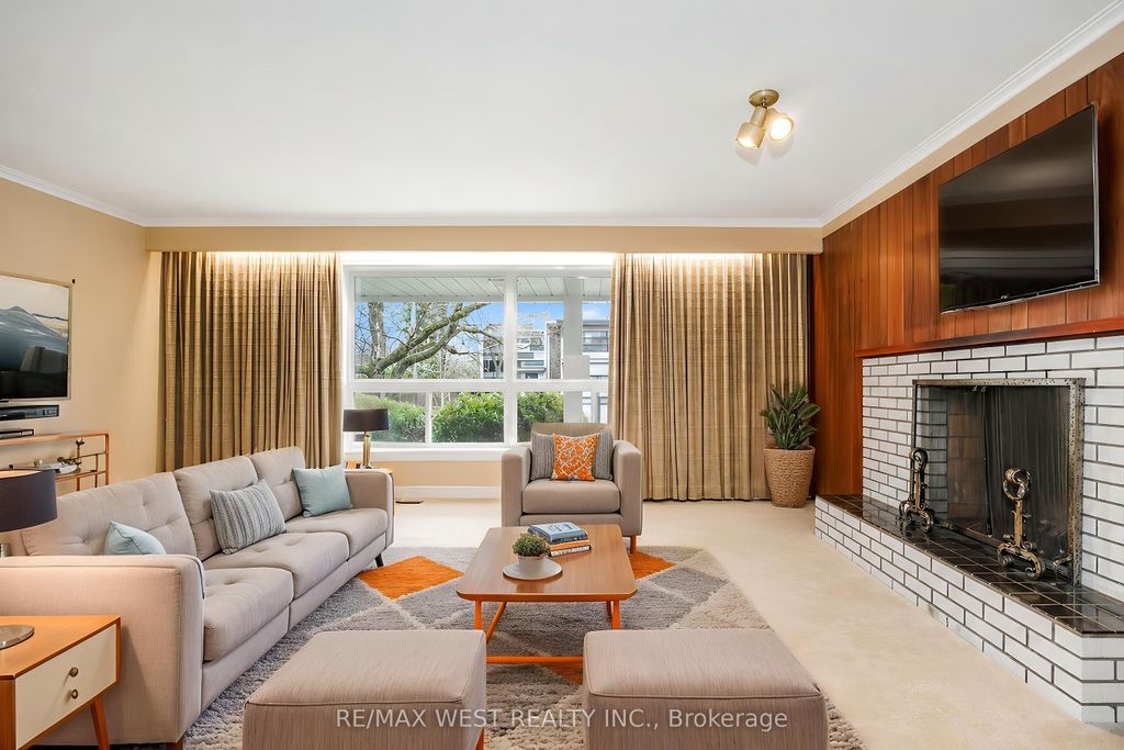 Photo of 51 Bannatyne Drive, Toronto, ON M2L 2P2 (MLS # C13062828)