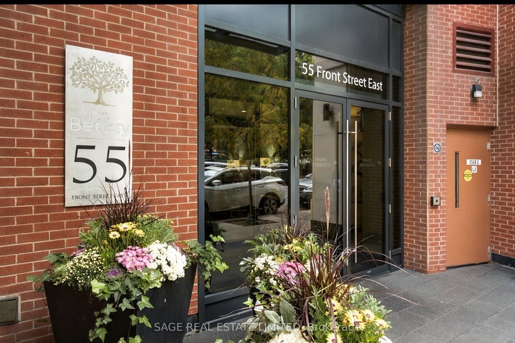 Photo of 55 Front Street E #417, Toronto, ON M5E 0A7 (MLS # C14085086)