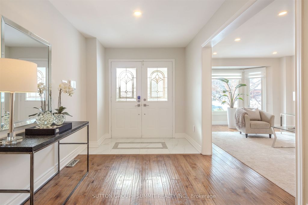 Photo of 1104 Ambercroft Lane, Oakville, ON L6M 1Z2 (MLS # W12780256)