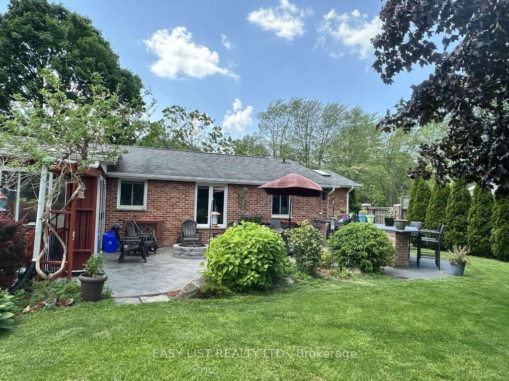 Photo of 7652 Harris Point Drive, Plympton-Wyoming, ON N0N 1J6 (MLS # X12444601)