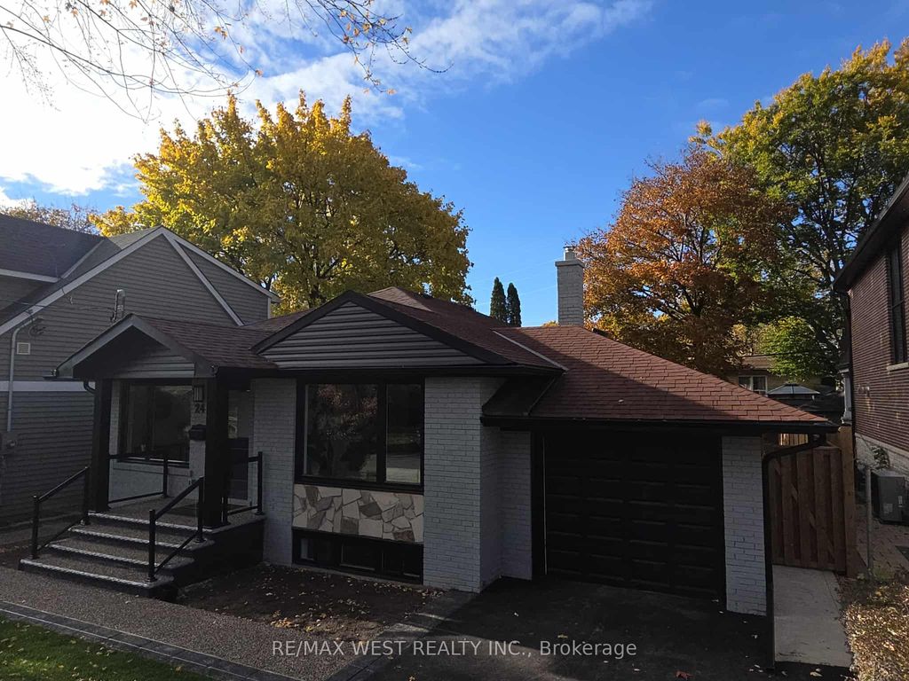 Photo of 24 Appledale Road, Toronto, ON M9B 5G4 (MLS # W12515576)