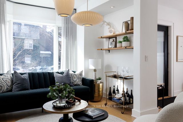 96 Summerhill Avenue