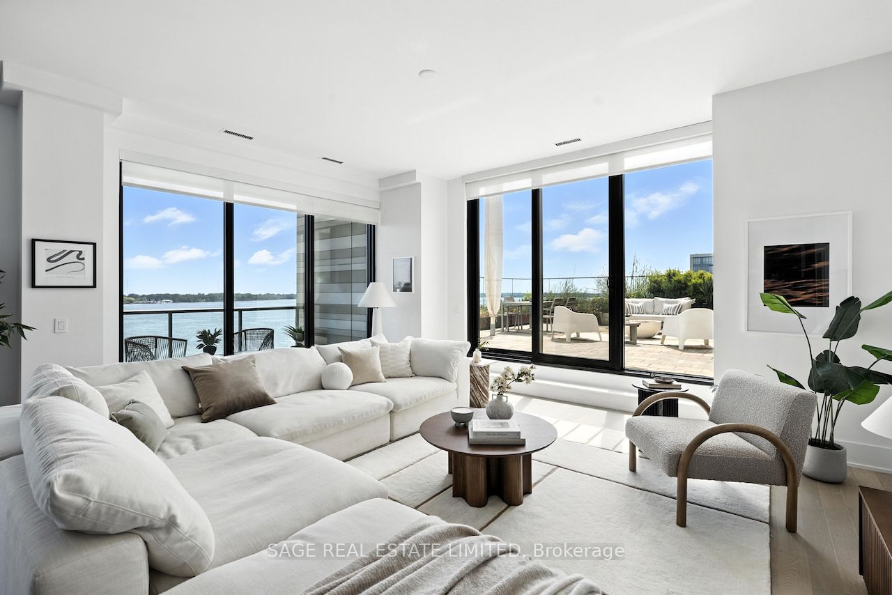 118 Merchants Wharf N/A 910