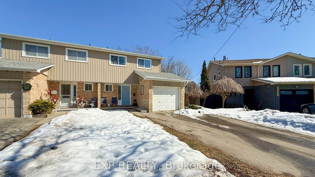 Photo of 2458 COBBINSHAW CIR Drive, Mississauga, ON L5N 2G3 (MLS # W12887424)