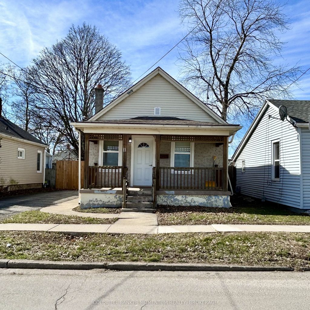 Photo of 11 Greenlaw Place, St. Catharines, ON L2R 4S5 (MLS # X12864568)