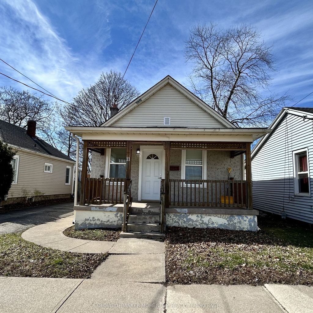 Photo of 11 Greenlaw Place, St. Catharines, ON L2R 4S5 (MLS # X12864568)