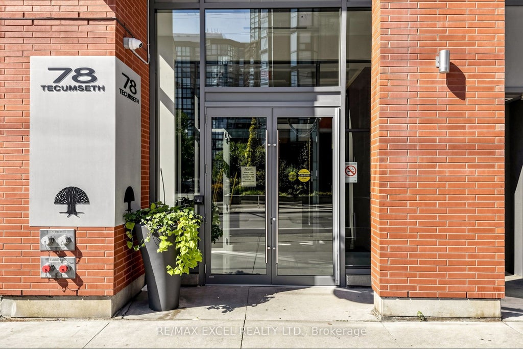 Photo of 78 Tecumseth Street #1109, Toronto, ON M5V 0A9 (MLS # C14084906)