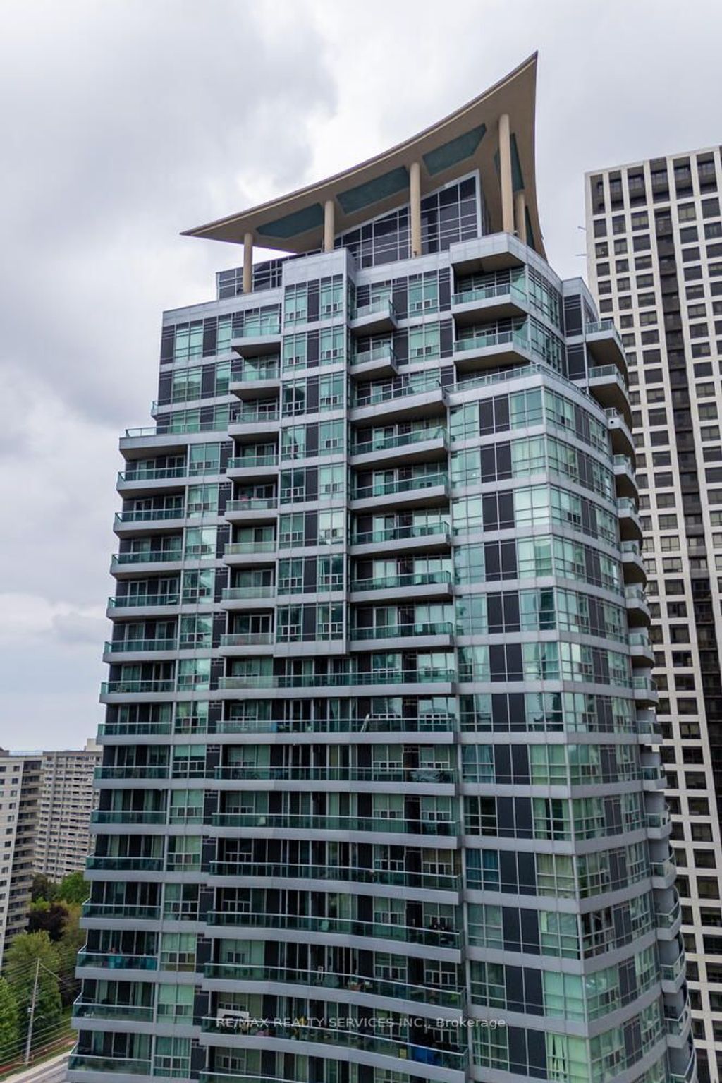Photo of 33 Elm Drive #1403, Mississauga, ON L5B 4M2 (MLS # W12689392)