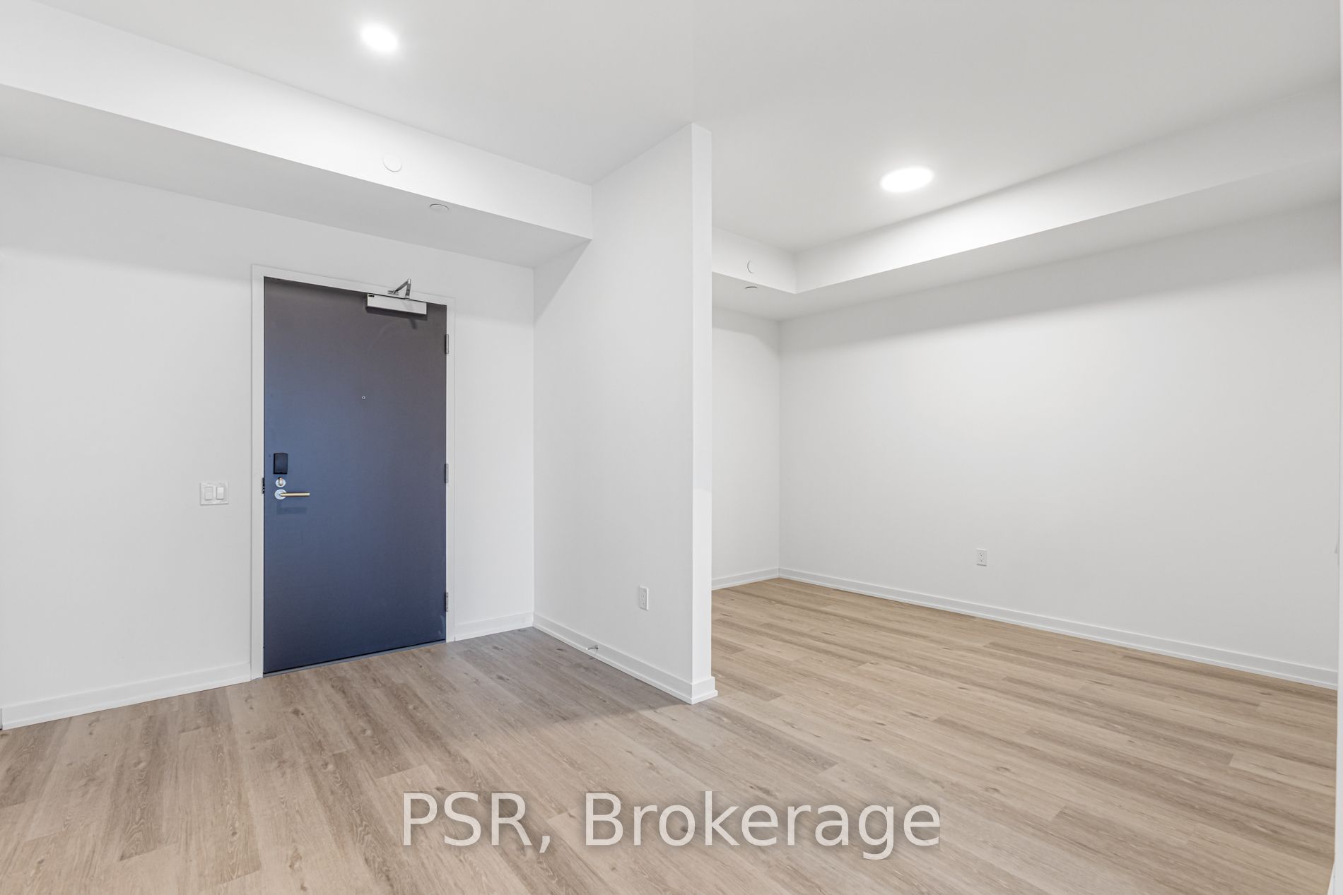 4365 Bloor Street W 514