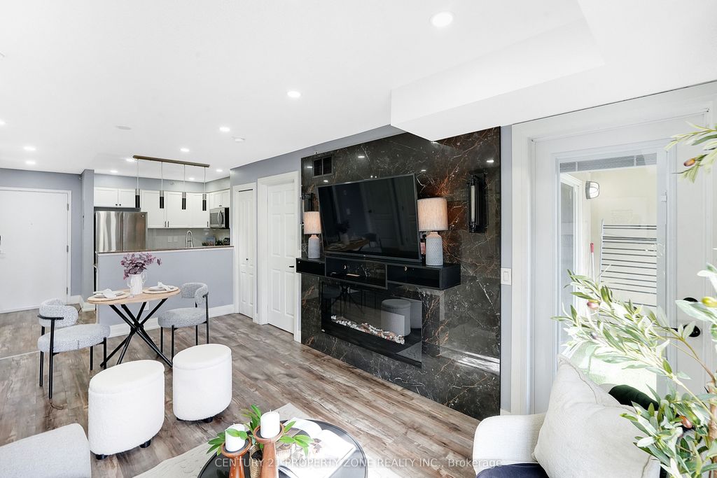 Photo of 8 Dayspring Circle #1401, Brampton, ON L6P 2Z7 (MLS # W13033070)