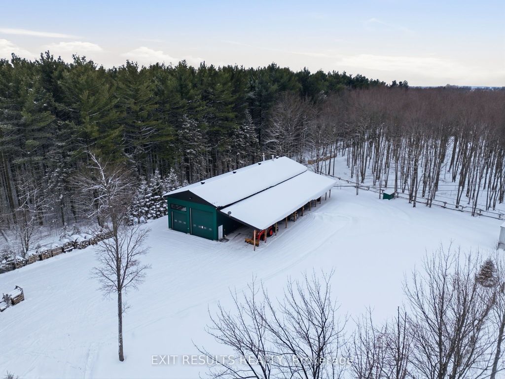 Photo of 638 W St Thomas Road W, Russell, ON K0A 1W0 (MLS # X12701706)
