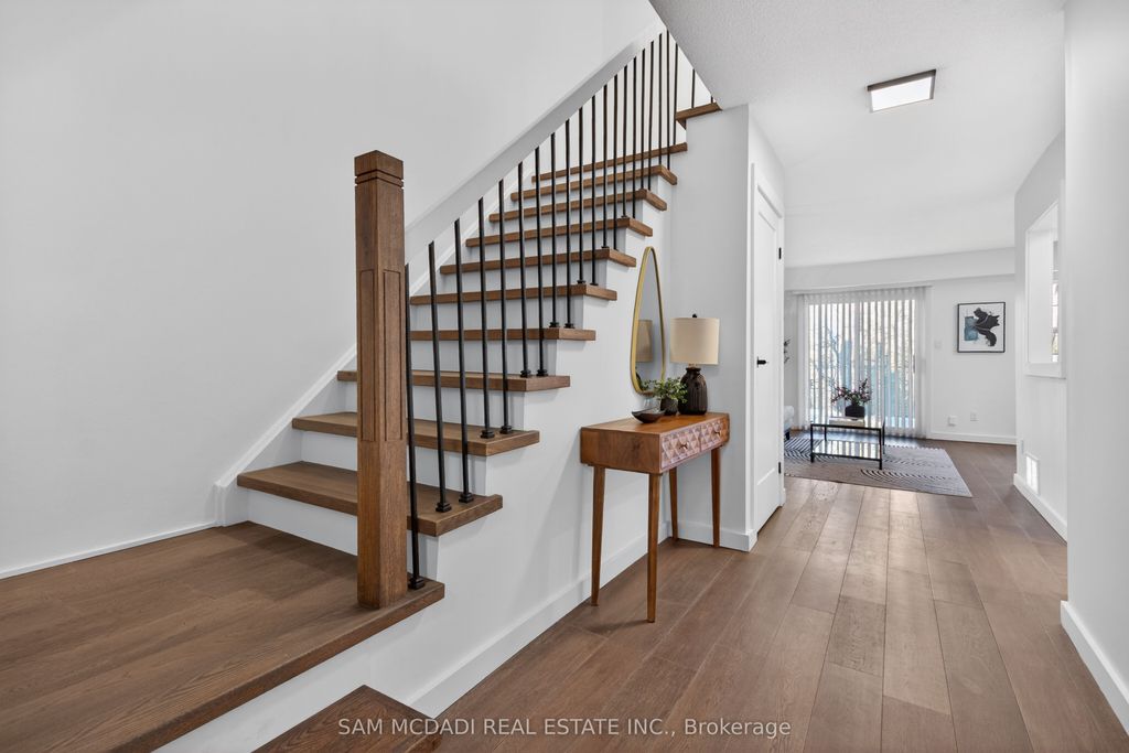 Photo of 2120 Rathburn Road E #43, Mississauga, ON L4W 2S8 (MLS # W12802162)