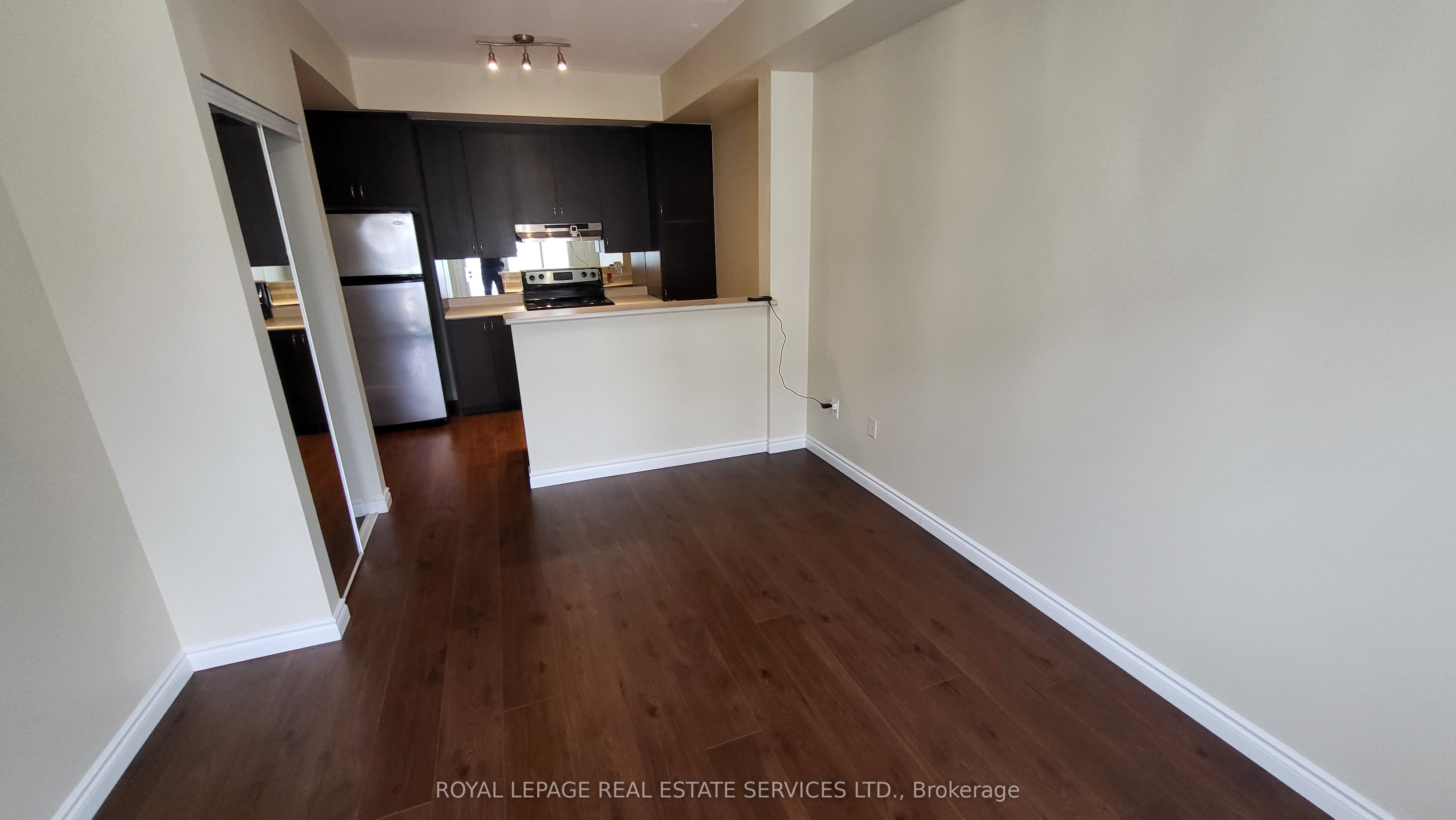 5035 Oscar Peterson Boulevard 82