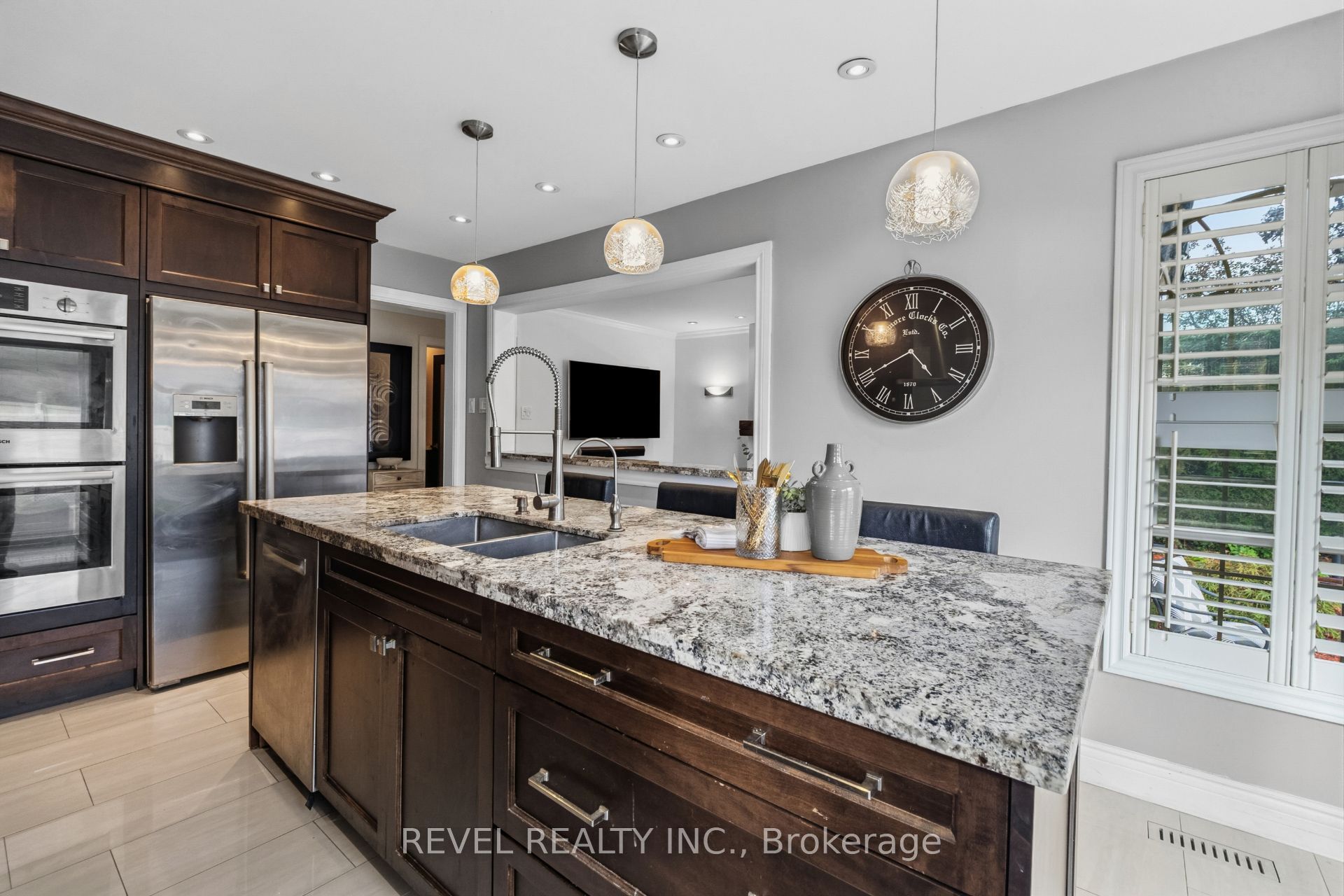 6624 Mockingbird Lane