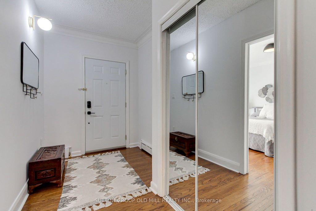 Photo of 32 Florence Crescent, Toronto, ON M6N 4E4 (MLS # W12710456)