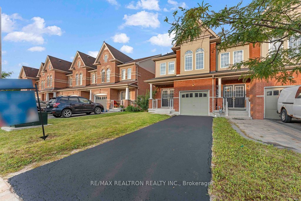 Photo of 55 Drum Street, Whitchurch-Stouffville, ON L4A 4N9 (MLS # N14091232)