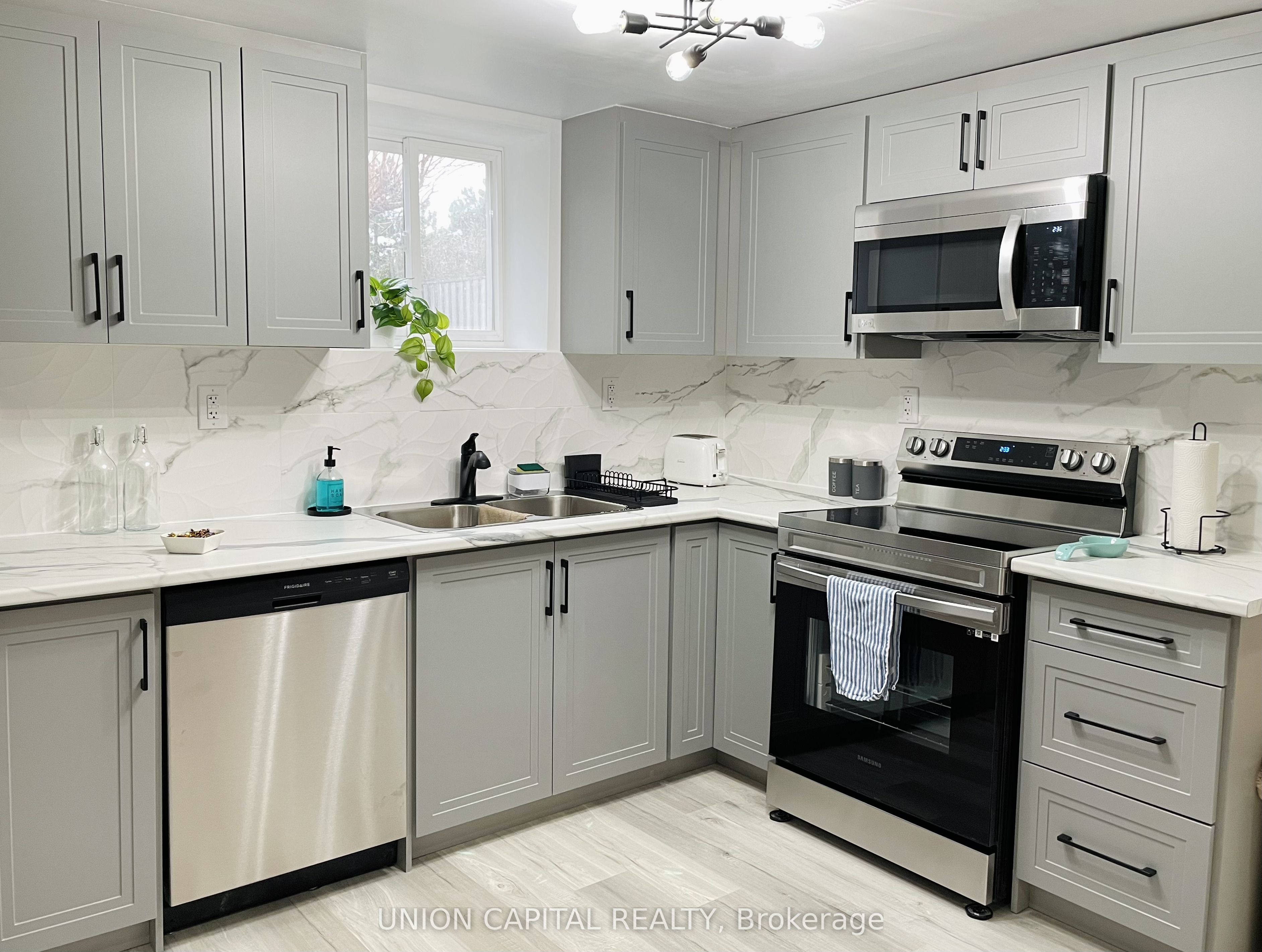 274 Harrowsmith Drive Bsmt