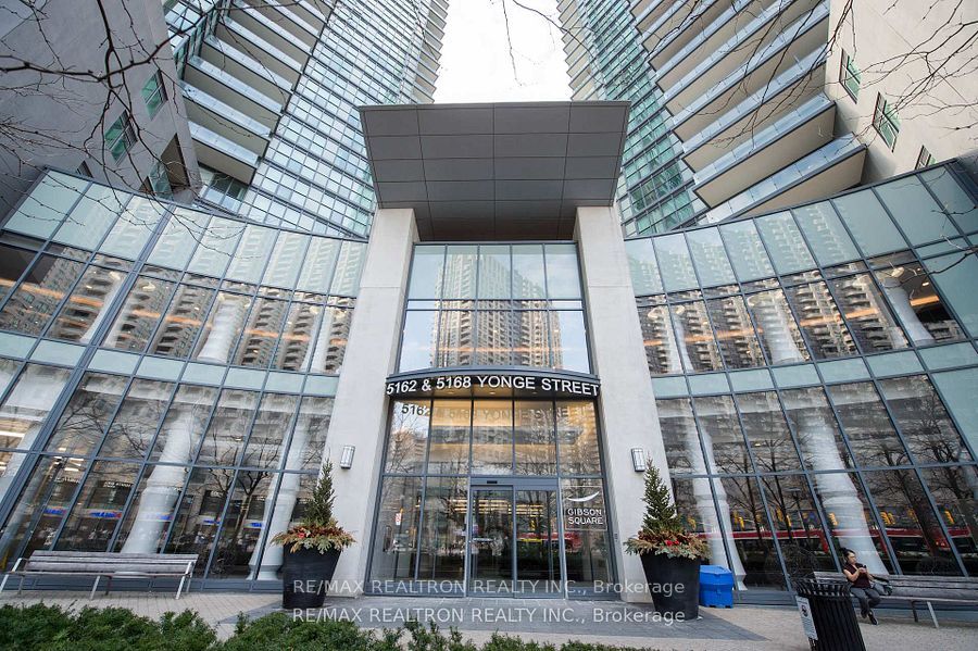 Photo 1 of 44 — 5162 Yonge Street 1001, Toronto, ON M2N 0E9