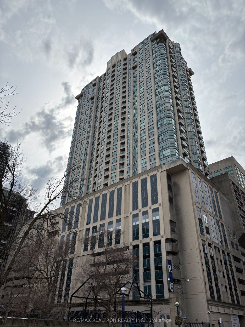 Photo of 8 Park Road #3011, Toronto, ON M4W 3S5 (MLS # C12895062)