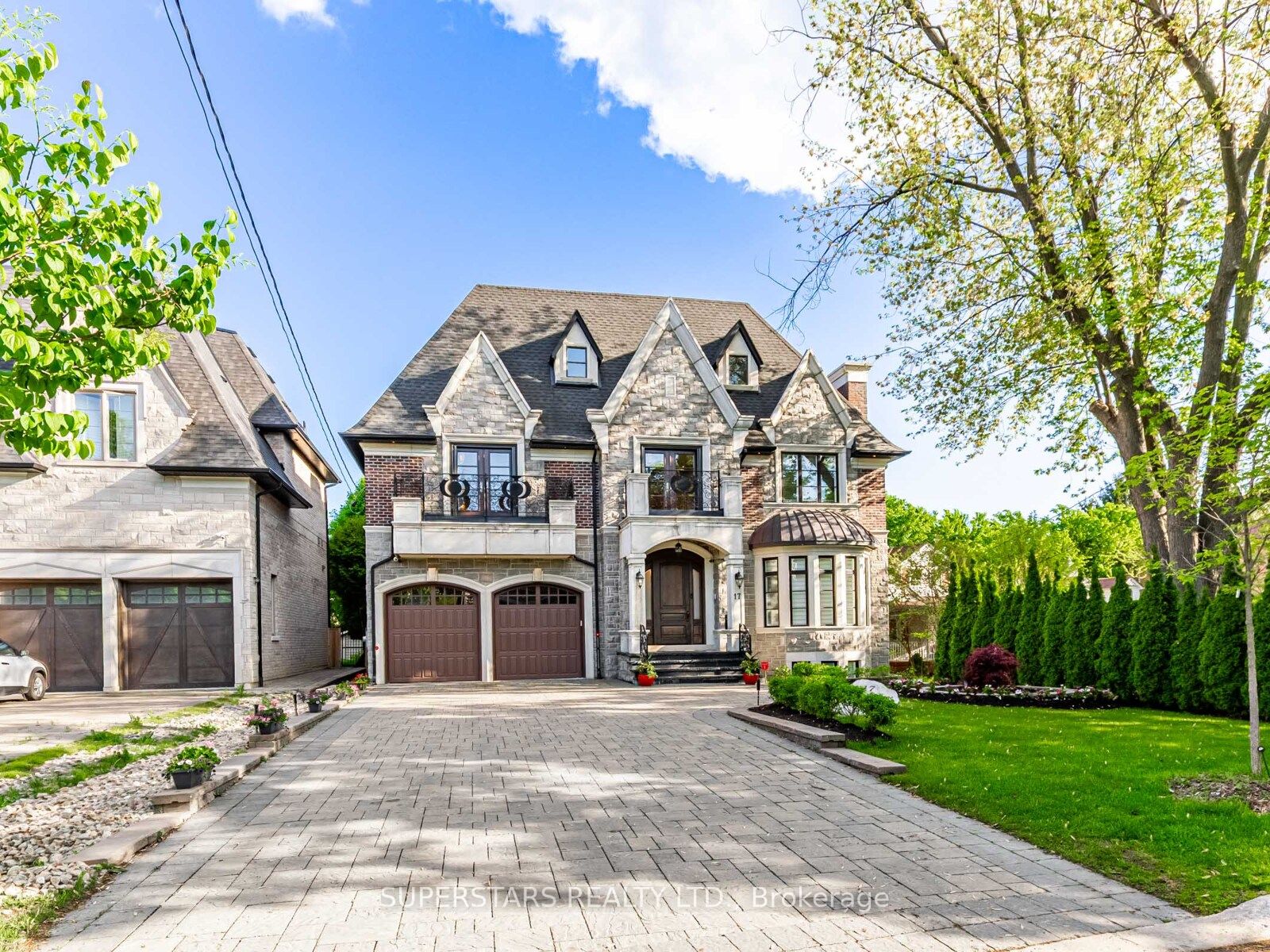 17 Westwood Lane