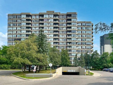 Photo of 91 Townsgate Drive #312, Vaughan, ON L4J 8E8 (MLS # N12569932)