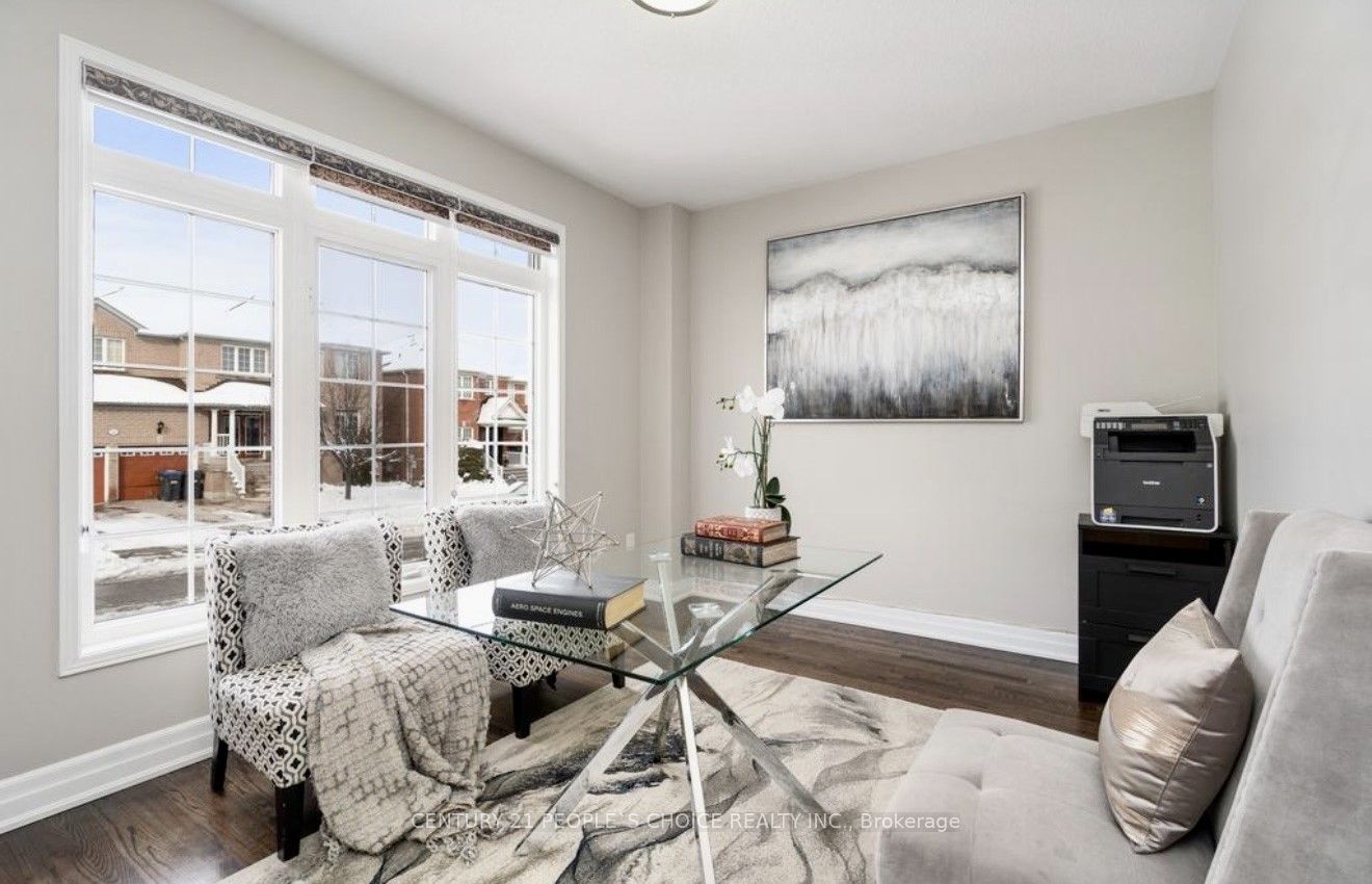 63 Northface Crescent