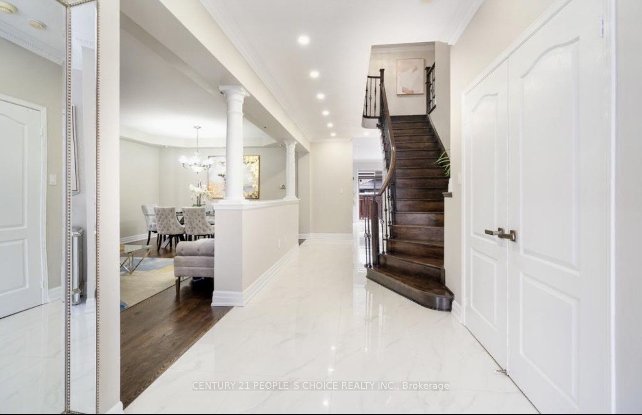 63 Northface Crescent