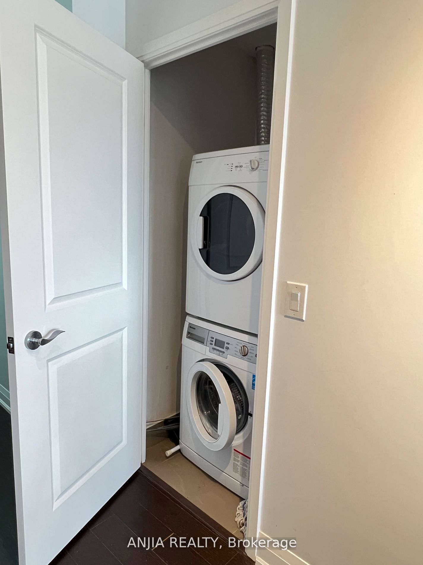 9582 Markham Road 1010