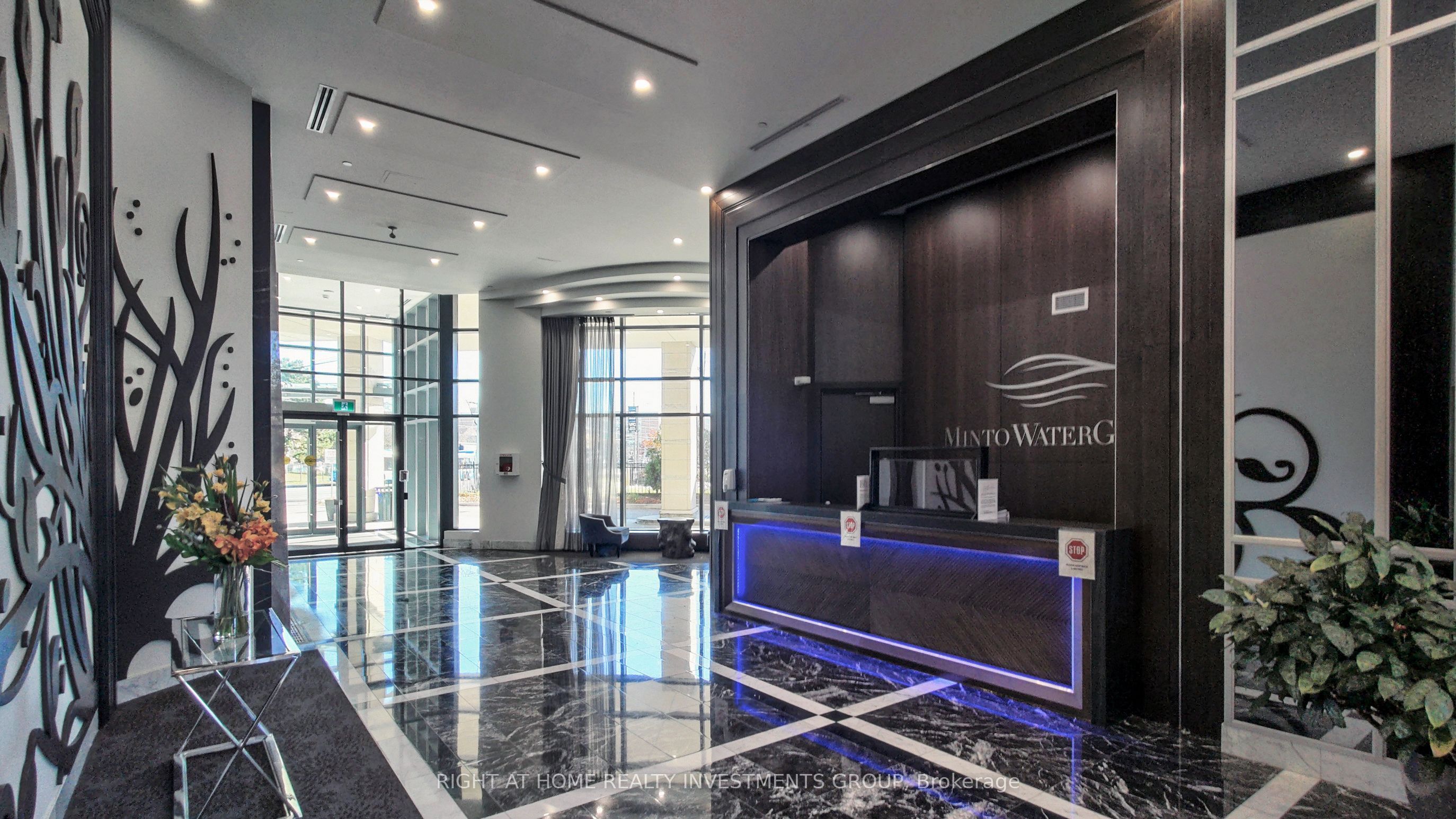 7608 Yonge Street 430