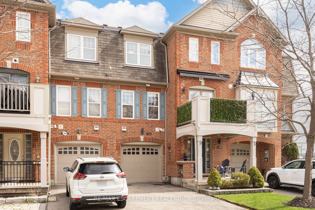 Photo of 766 Challinor Terrace, Milton, ON L9T 7V5 (MLS # W13033658)