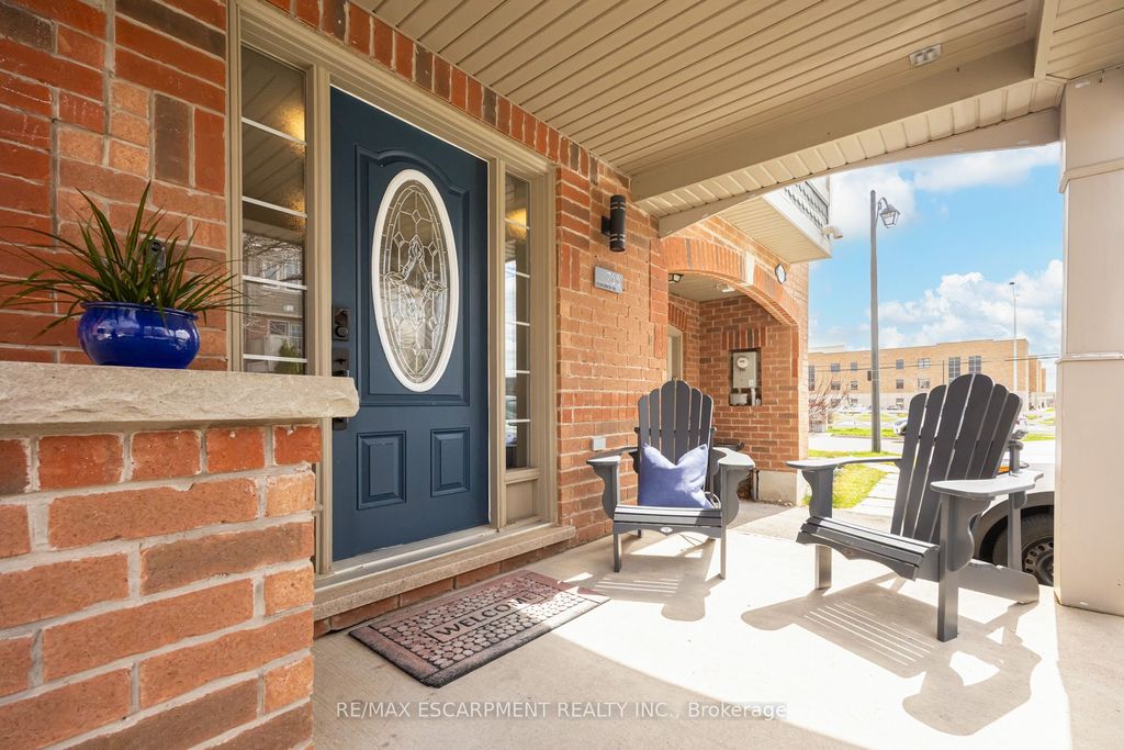 Photo of 766 Challinor Terrace, Milton, ON L9T 7V5 (MLS # W13033658)