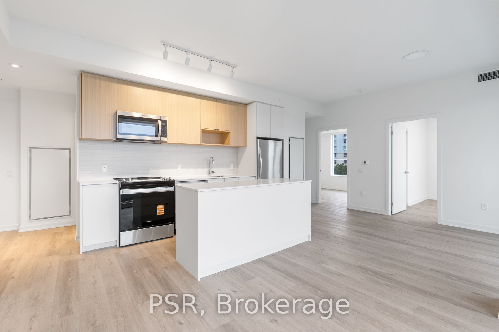 4365 Bloor Street W 409
