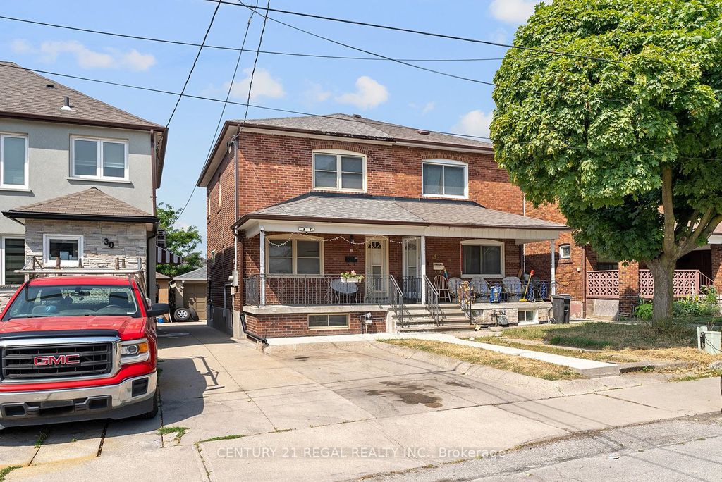 Photo of 32 Chamberlain Avenue, Toronto, ON M6E 4J8 (MLS # W12339433)