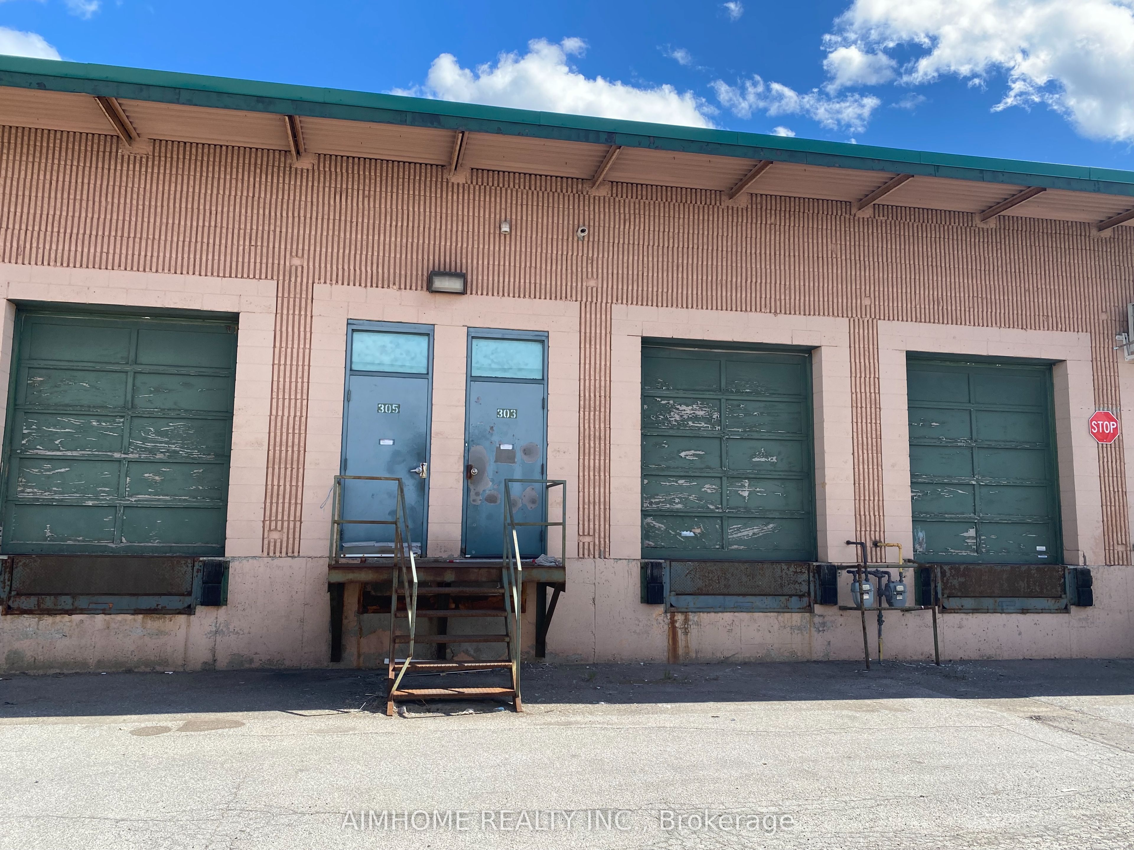 200 Silver Star Boulevard 303