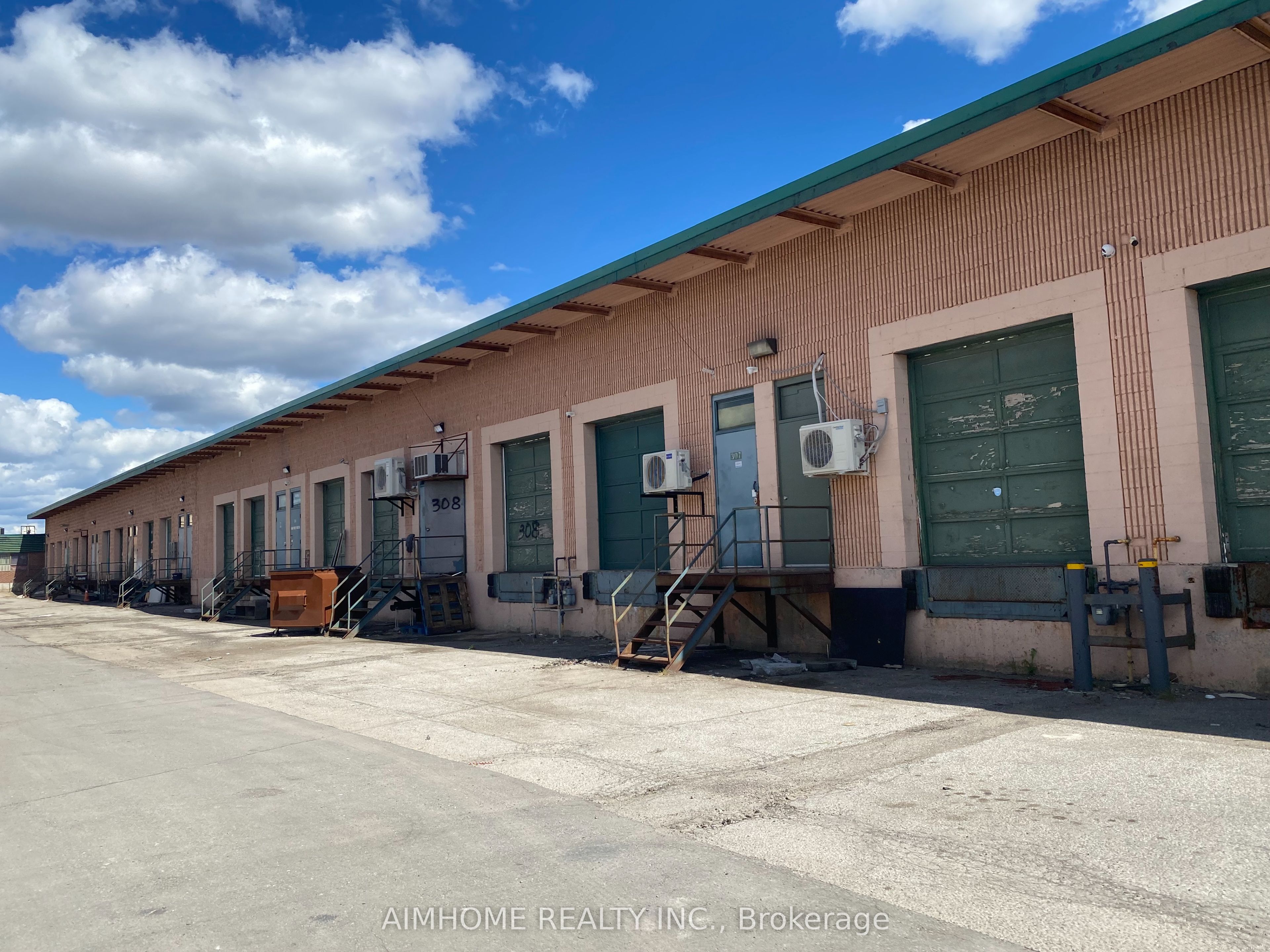200 Silver Star Boulevard 303