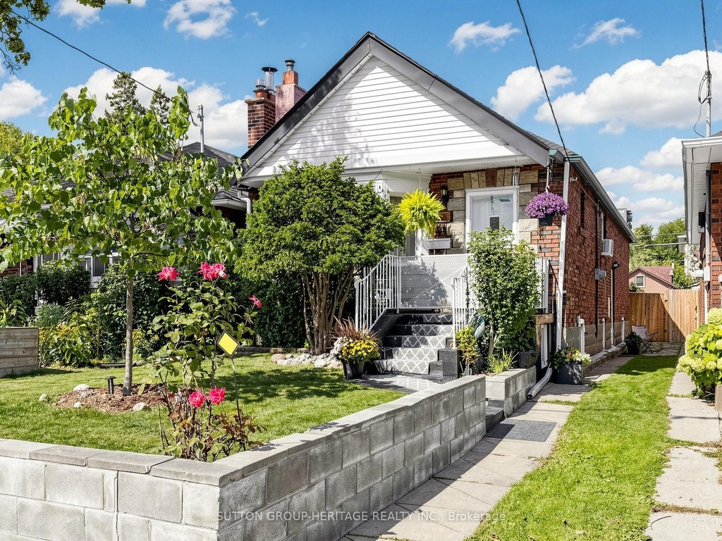 Photo of 248 Westwood Avenue, Toronto, ON M4J 2H4 (MLS # E13842566)