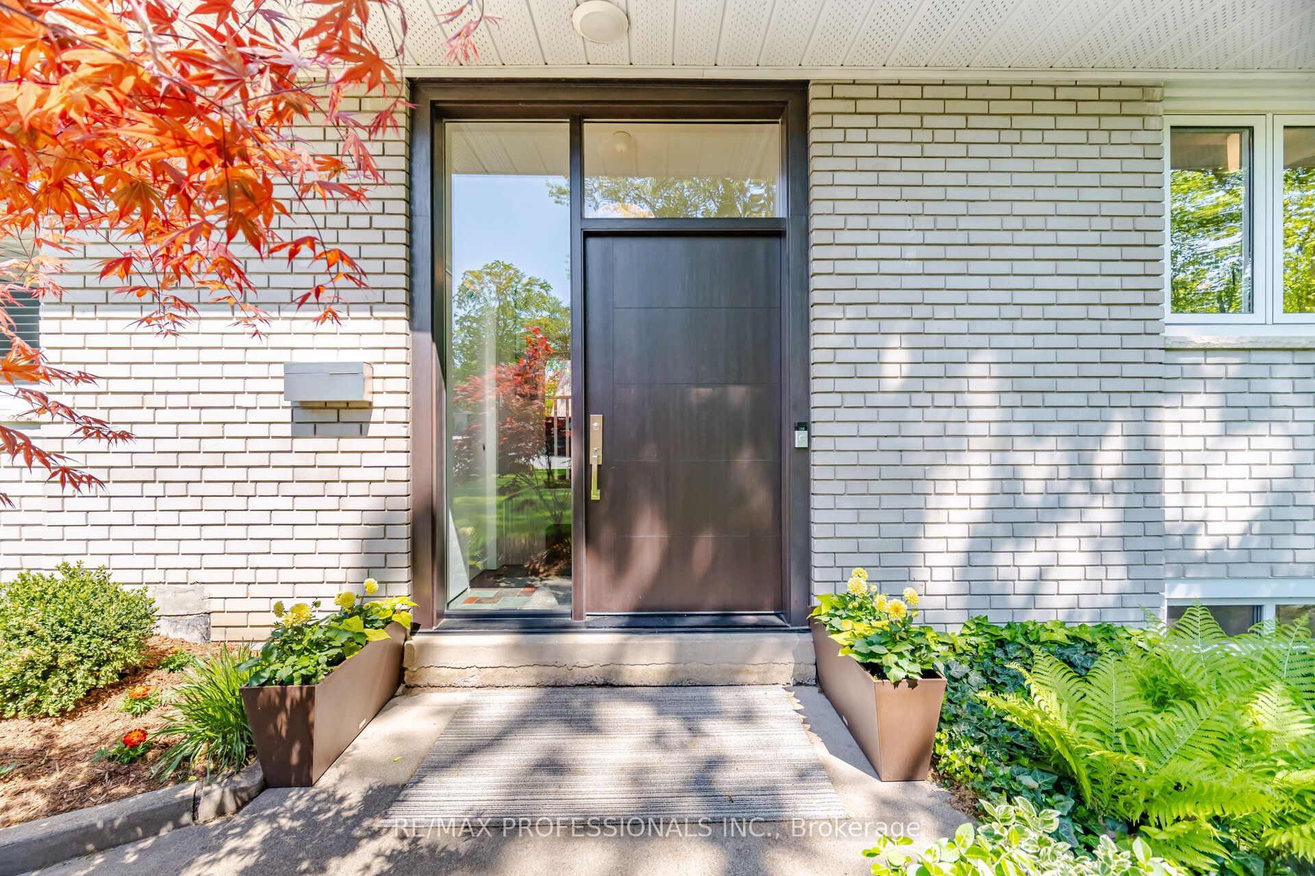 10 Cosway Court