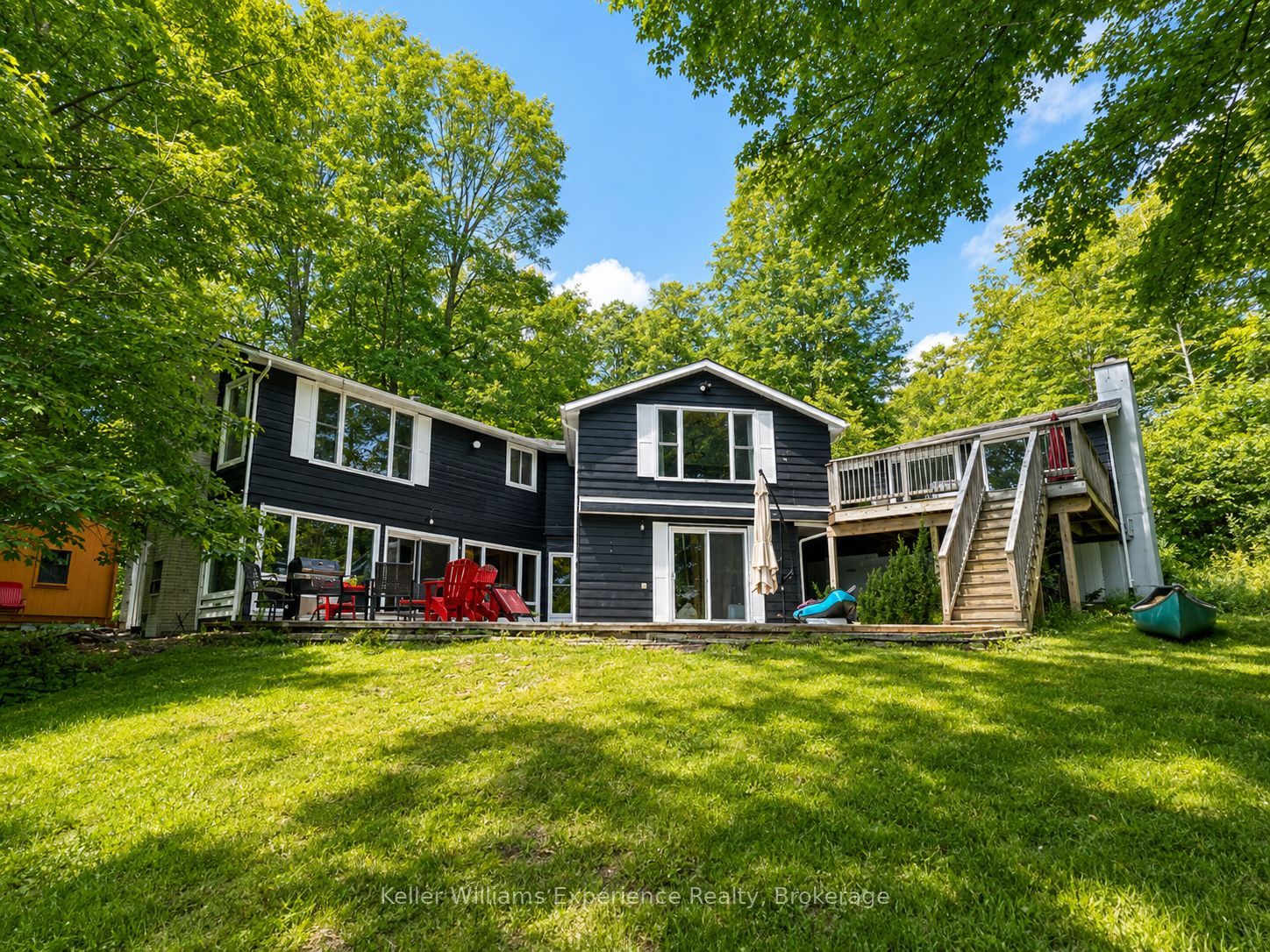 21 Lakeview Crescent