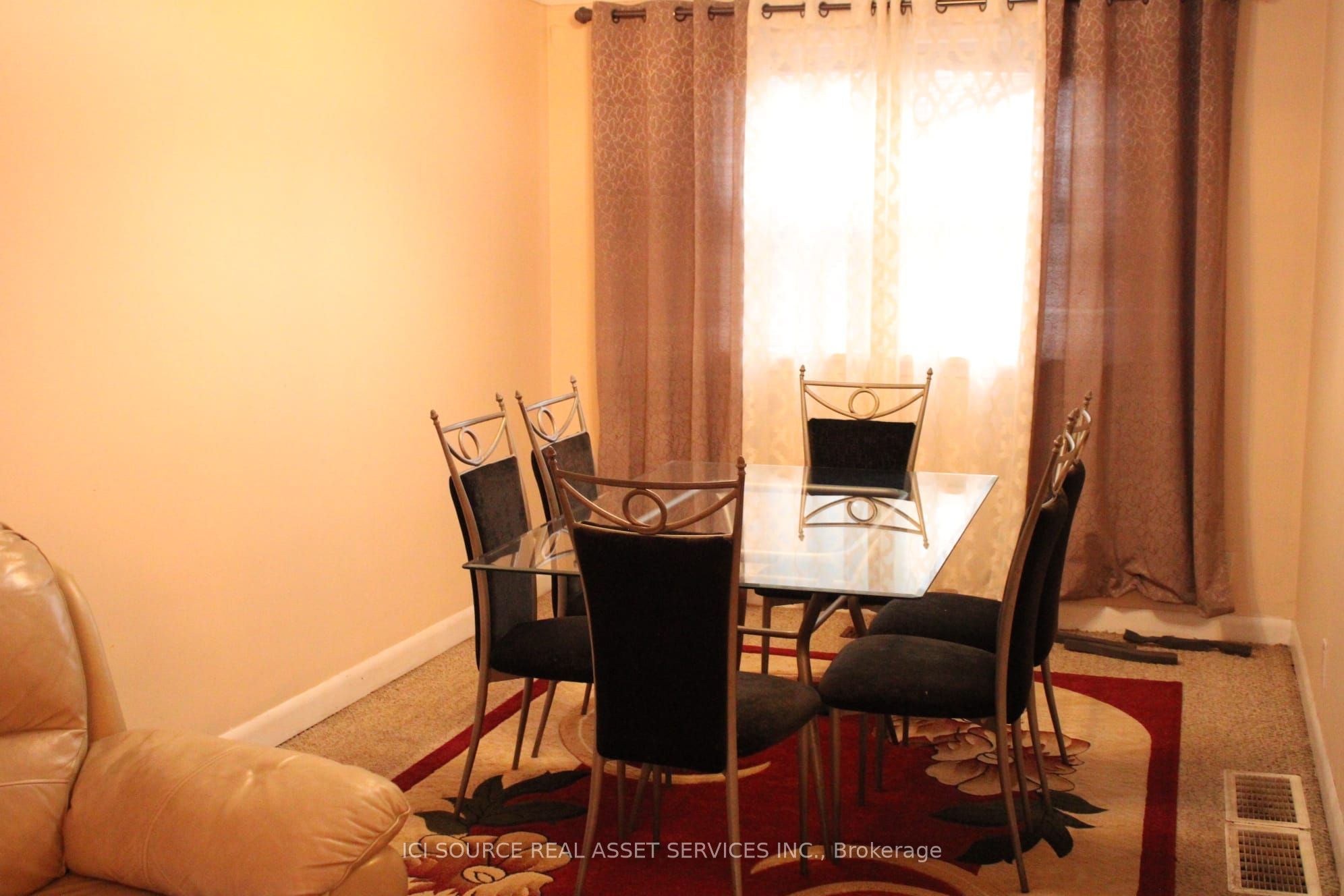 532 Appleby Line