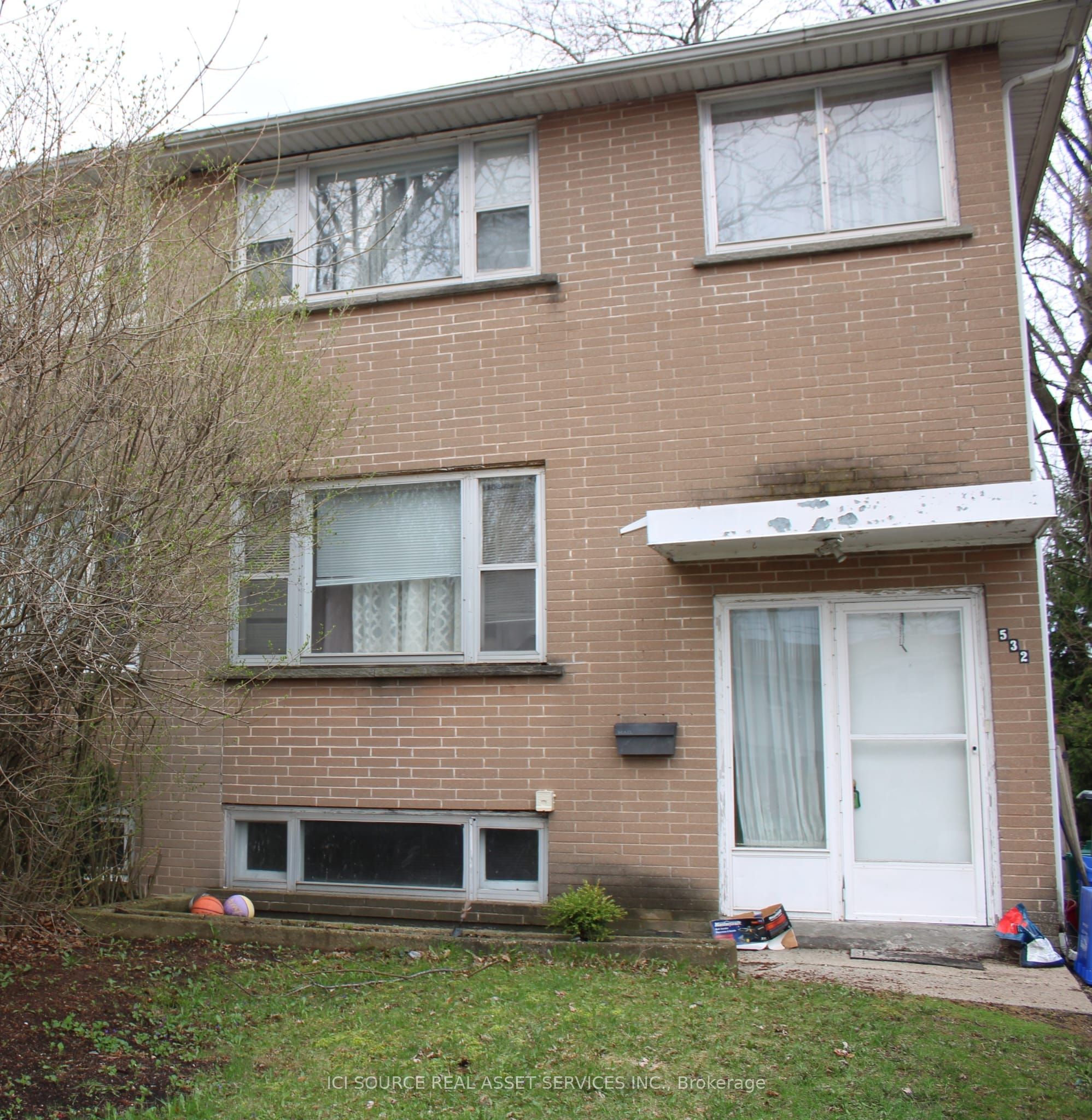 532 Appleby Line