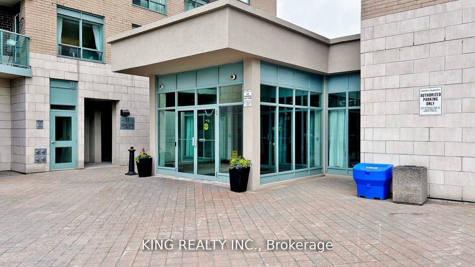 23 Oneida Crescent 901